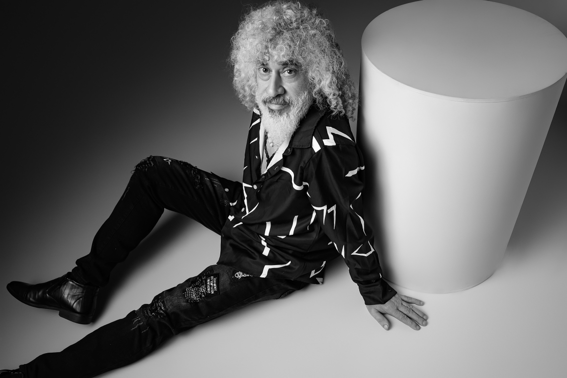 Γιάννης Γιοκαρίνης: Το "Κάτι μου μυρίζει" είναι ένα τραγούδι που δεν χαρίζεται σε κανέναν